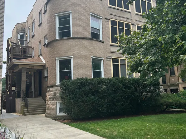 1057 W North Shore Ave #G, Chicago, IL 60626