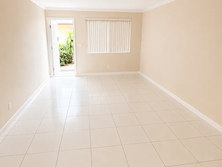 3609 Polk St — Photo 9