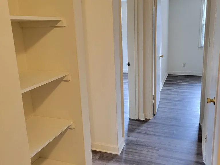 Lee Albemarle Apartments — Photo 24
