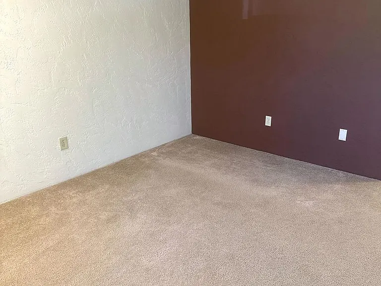 775 SW Washington Ave — Photo 35