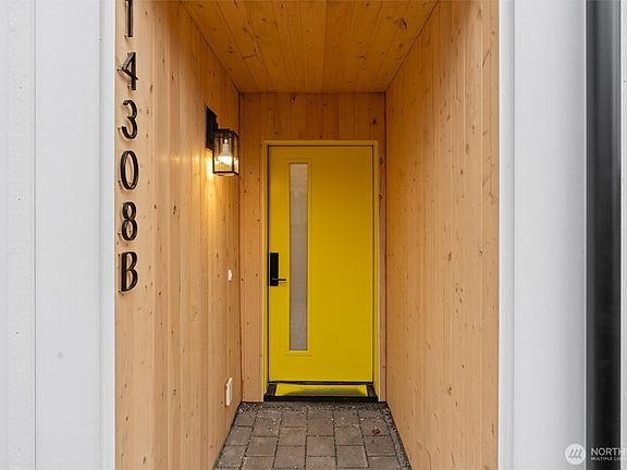 2nd image of 14308 B Roslyn Place N