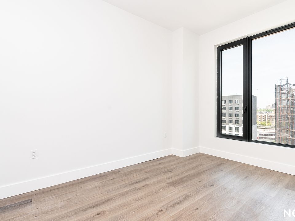 1st image of 322 Grand Concourse APT 912
