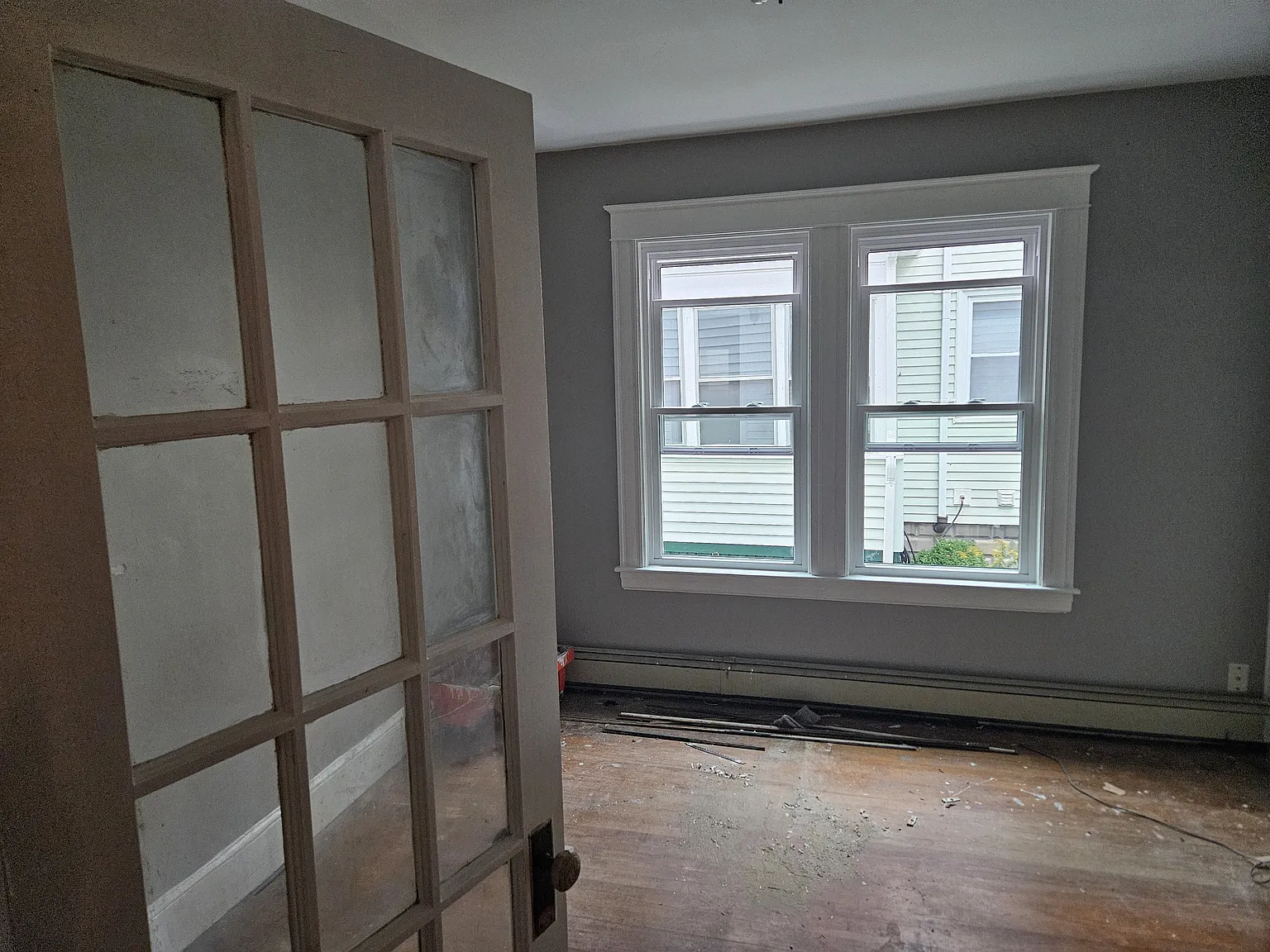 486 Woodford St — Photo 2