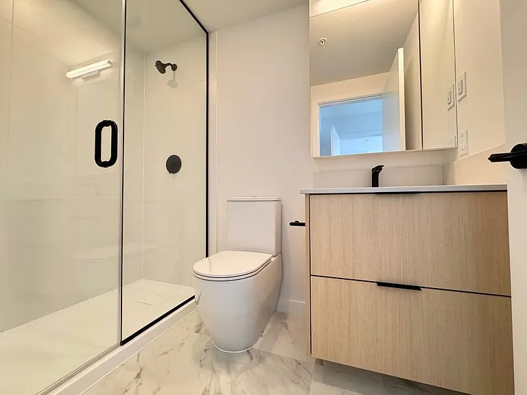 13738 Central Ave — Photo 12