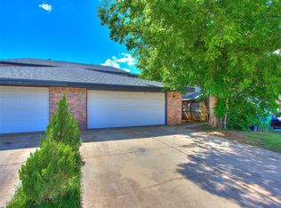 7215 Edenborough Dr, Oklahoma City, OK 73132