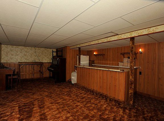 2nd image of 48 Wolcott Dr