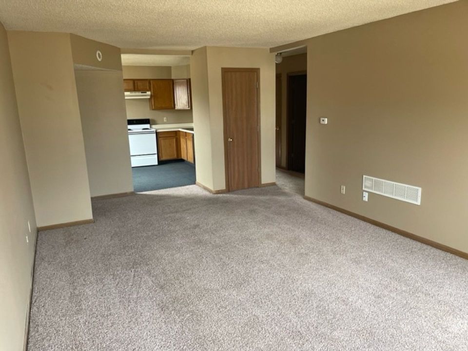 1st image of 1010 Vermont St #0