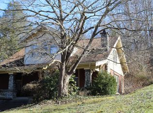 320 Catalpa St, Pineville, KY 40977