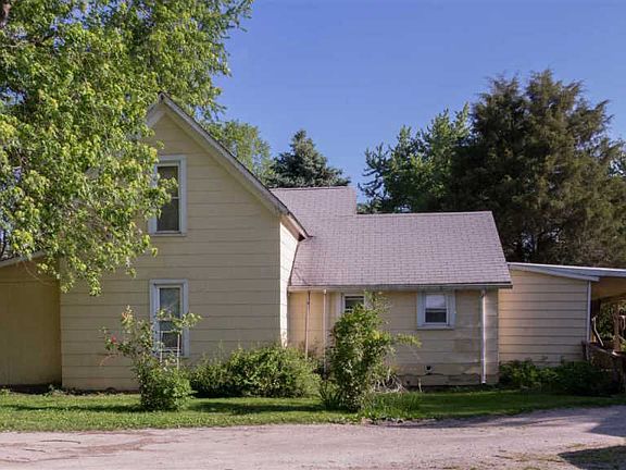 2nd image of 100 E 4th St