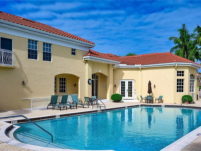 900 L Ambiance Cir #9-106 — Photo 30