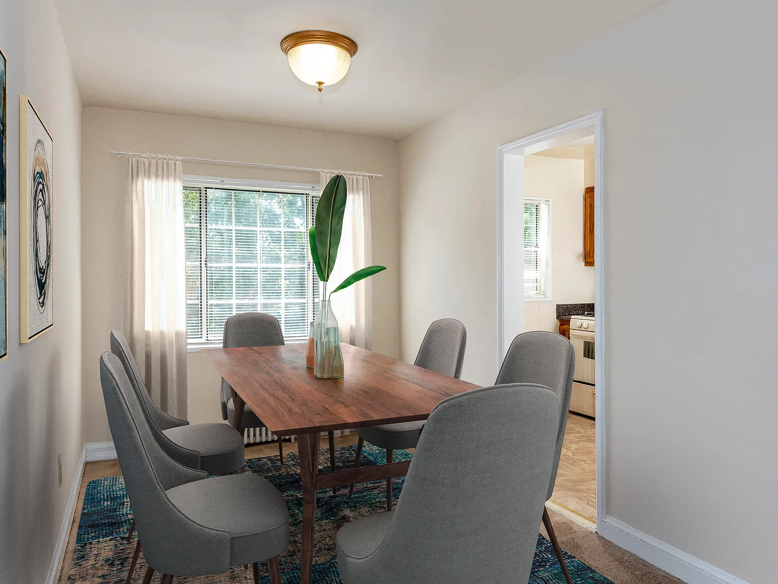 Hamilton Manor — Photo 4