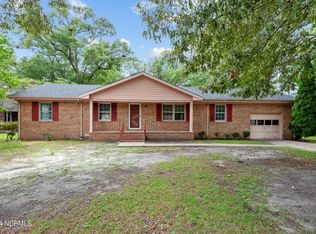 1409 Oxford Ln, New Bern, NC 28562