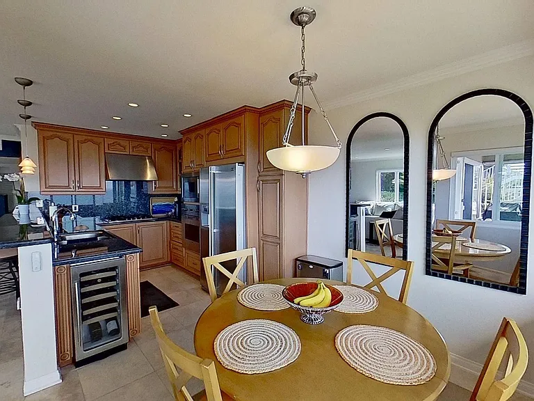 21722 Ocean Vista Dr #D — Photo 9