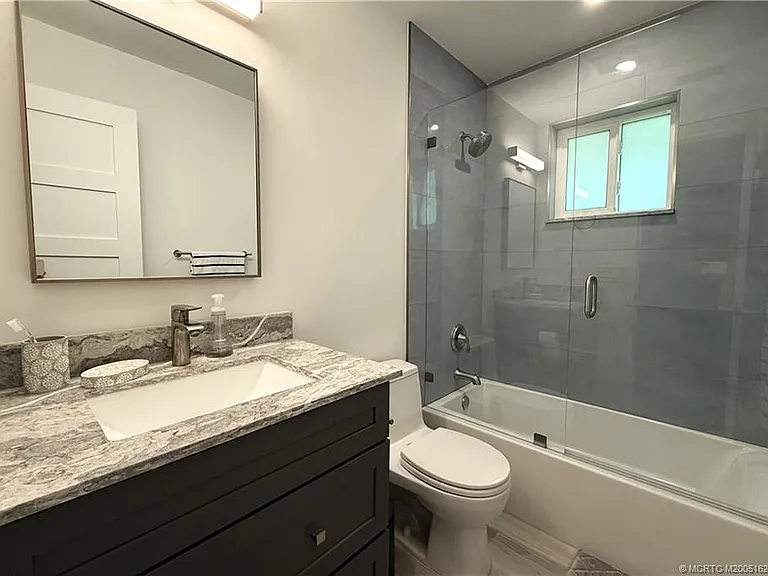 1196 SE Saint Lucie Blvd — Photo 15