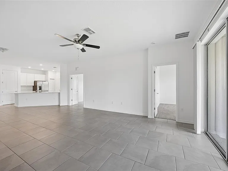 363 Loch Ct — Photo 11