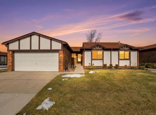 5301 Rene Dr BUILDING 27, Warren, MI 48091