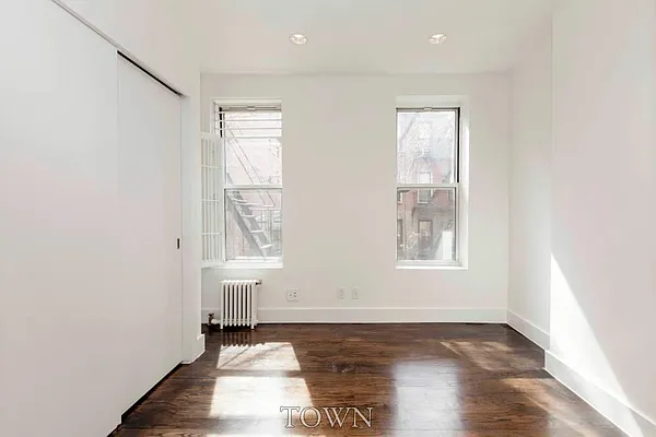 Rented by Town Residential | media 9