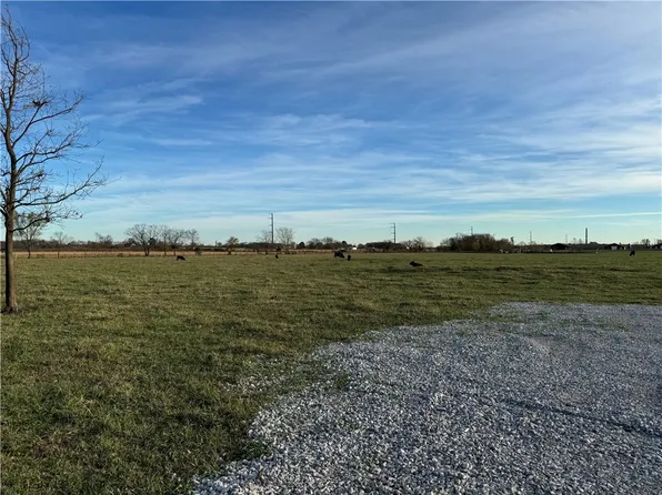 Floyd Moore Rd, Gentry, AR 72734