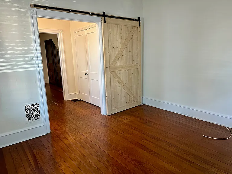 402 Cottman St #A — Photo 8