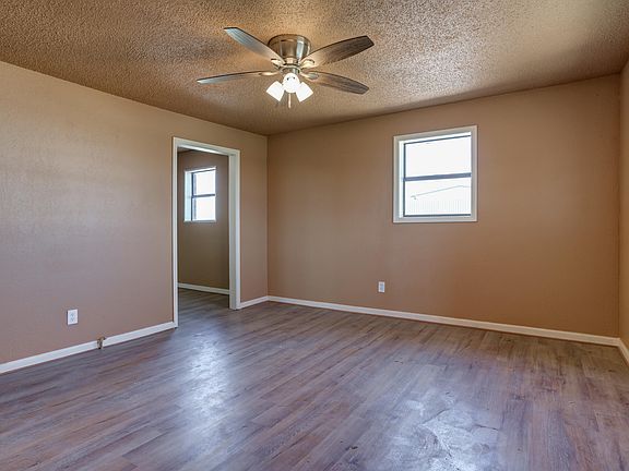 4th image of 208 Avenue X