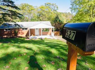 527 Shumaker Dr, Monroeville, PA