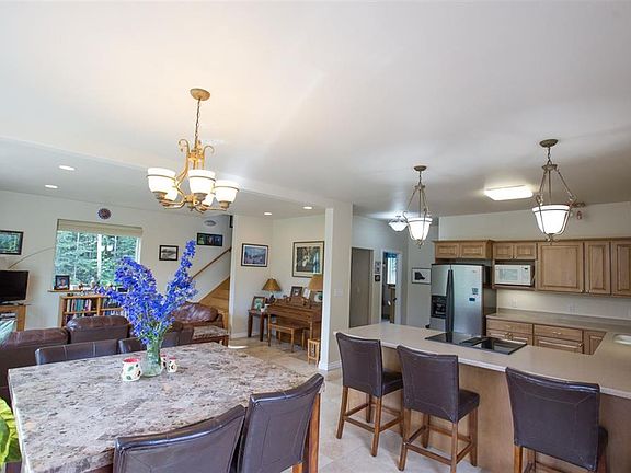 4th image of 2844 Opal Ave