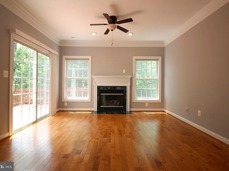 3800 Elmwood Towne Way — Photo 13