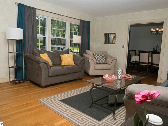 4th image of 114 Sherwood Dr