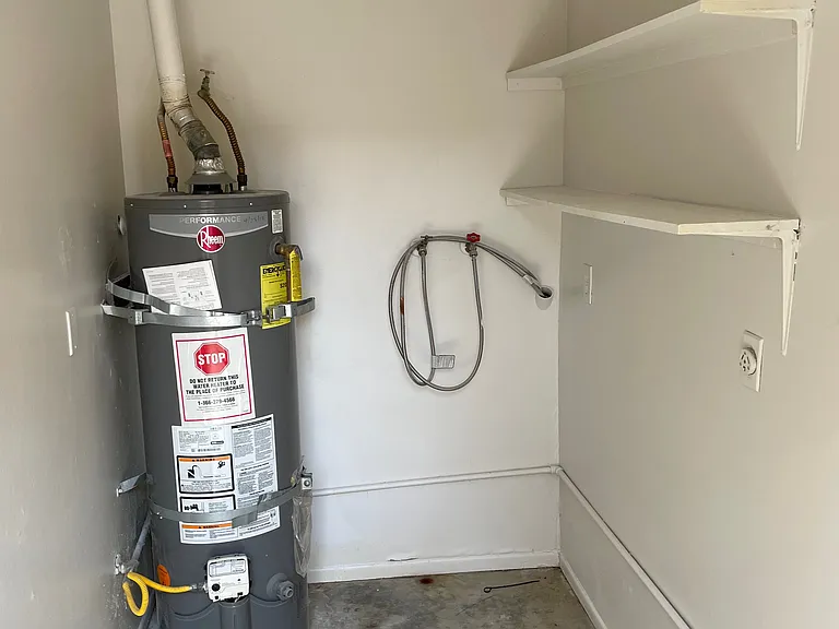 7369 Elmhurst Pl — Photo 23