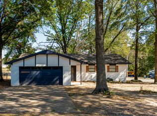 2125 S Spring St, Grove, OK 74344