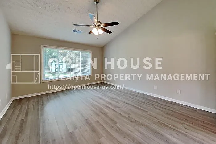 111 Meadowview Ln — Photo 10