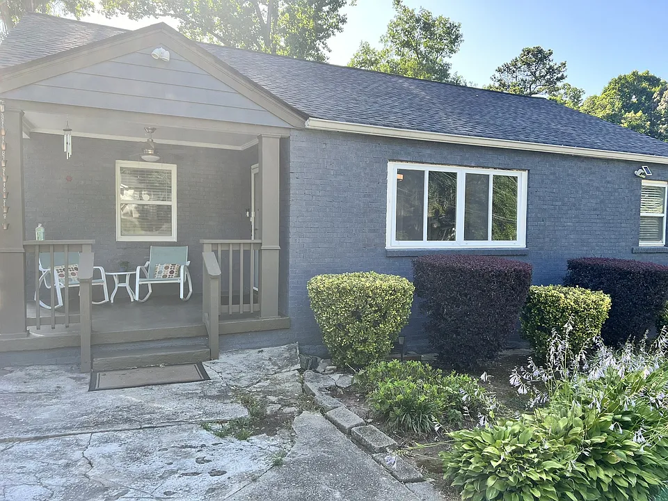 2343 Beecher Rd SW