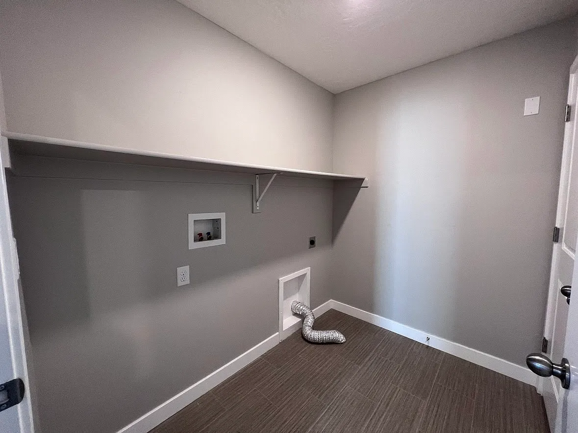 137 E Brushy Canyon St, Saratoga Springs, UT 8... - 1 — Photo 2