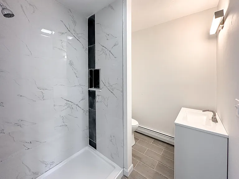 35 Hichborn St #1 — Photo 16