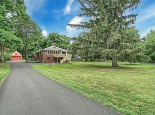 3 Lake Rd, Suffern, NY 10901