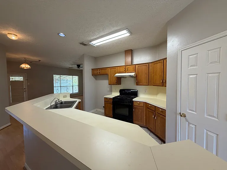 13403 Agarita Ln — Photo 13