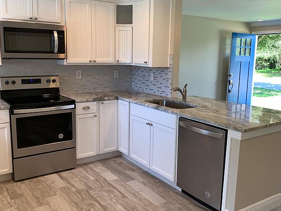 2nd image of 2347 Lockwood Lake Cir