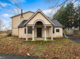 101 Cooperlanding Rd, Cherry Hill, NJ 08002