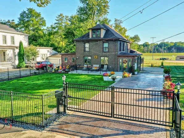 527 E Main St, Ottawa, IL 61350