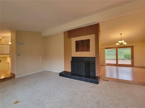5th image of 1808 Westwood Dr