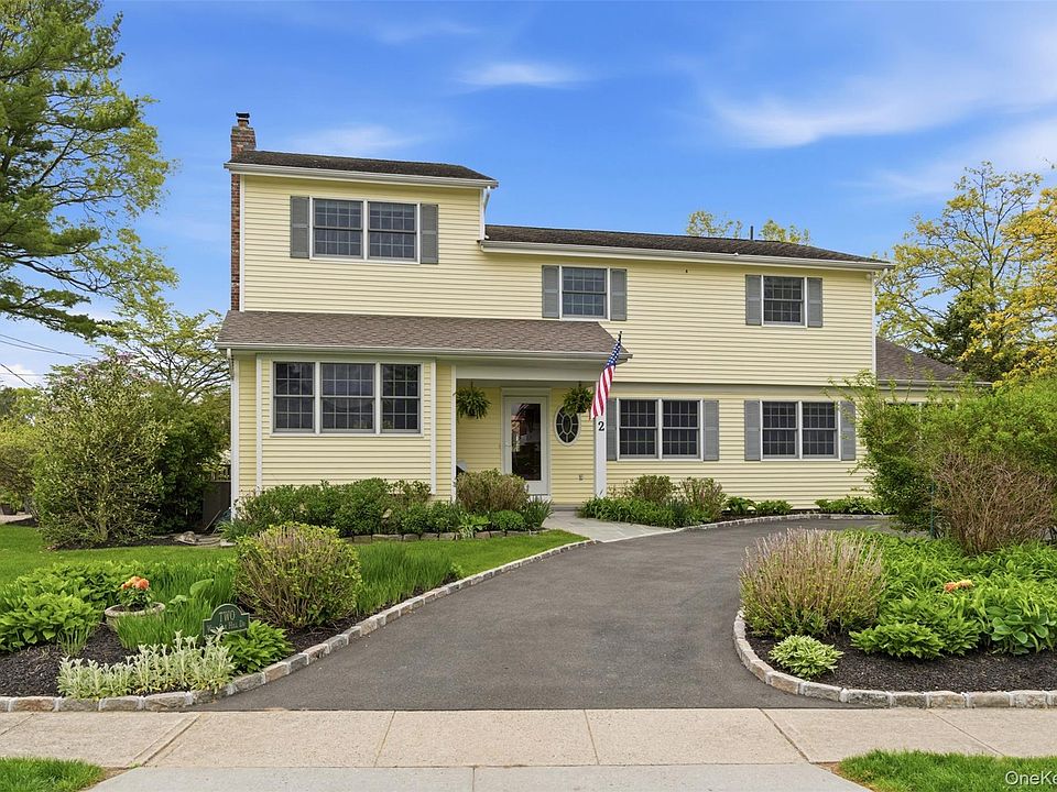 1st image of 2 W Oak Hill Drive