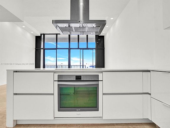3rd image of 1865 E Brickell Ave #2