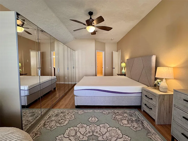 8507 Grove Park Dr — Photo 14