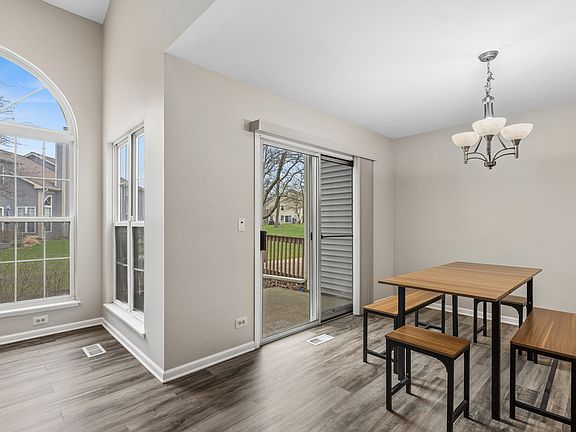 4th image of 713 Bent Ridge Ln