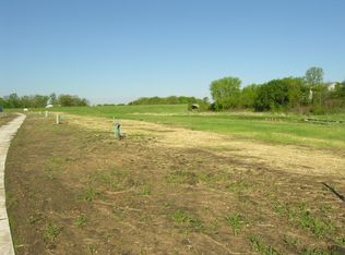 1077 Landings Ln, Watertown, MN 55388