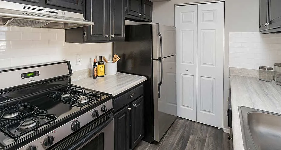 River Vista Apartments