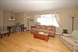5th image of 47 Dogwood Dr
