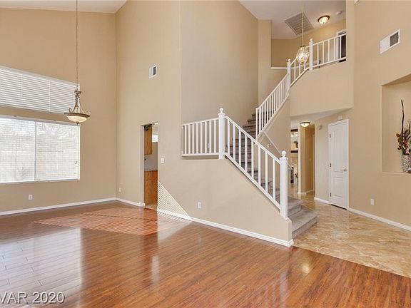4th image of 9617 Port Orange Ln
