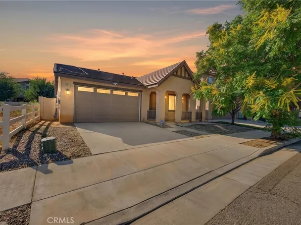 868 White Pepper Dr, Hemet, CA 92545