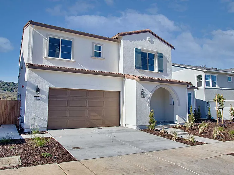 7131 Hakkan Dr — Photo 2